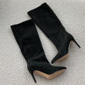 Heeled boots